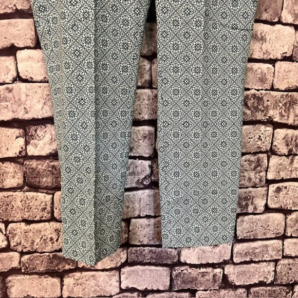 Chico's Green & White Pull On Dress Pants Size L/14 - Picture 3 of 8